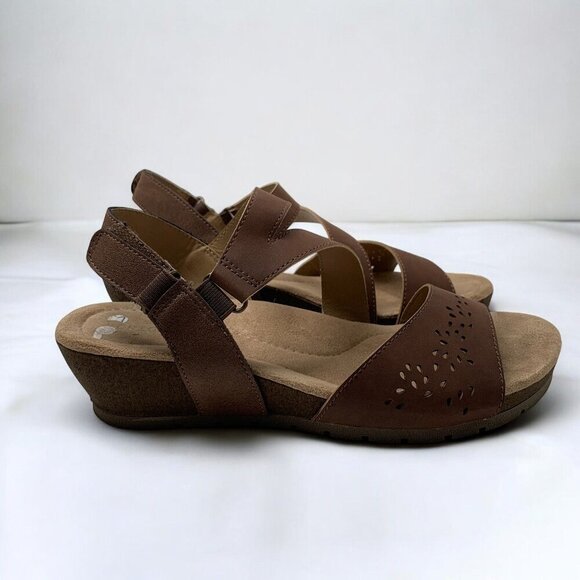 Earth Origins Karlie Sandals Brown Laser-Cut Leather & Adjustable Straps Sz 9 - Picture 2 of 9